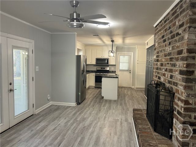 40 Azalea Avenue, Garden City, GA 31408