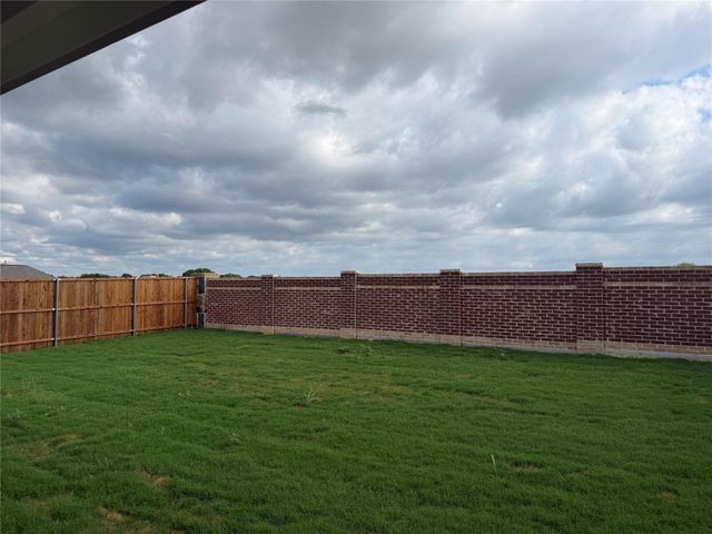 608 Arabian Lane, Aubrey, TX 76227