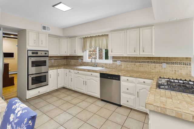 114 ROBBINSVILLE-EDINBURG RD, Robbinsville, NJ 08691