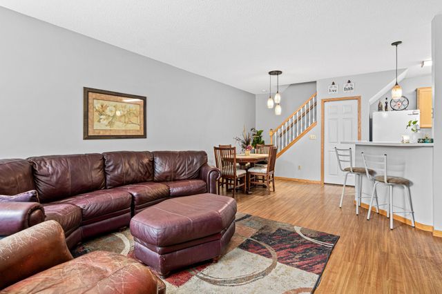 1947 Bluestem Lane, Shoreview, MN 55126