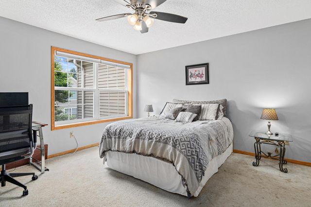 1947 Bluestem Lane, Shoreview, MN 55126