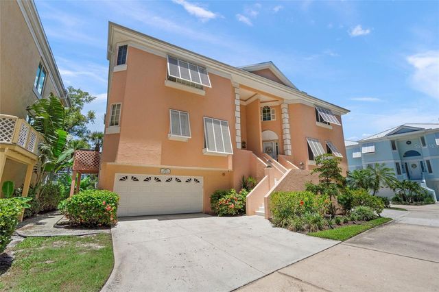 3954 HAMILTON CLUB CIRCLE 14, Sarasota, FL 34242