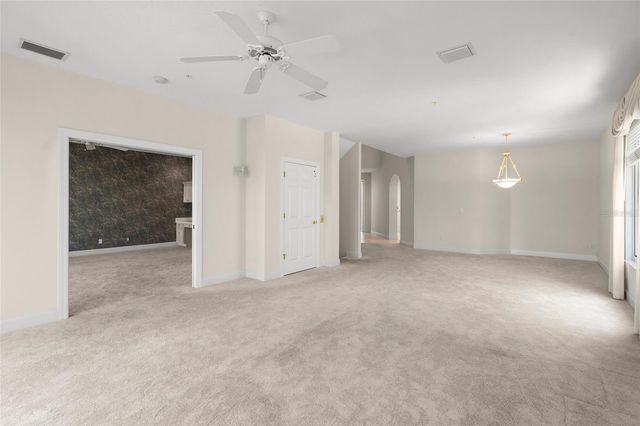 3954 HAMILTON CLUB CIRCLE 14, Sarasota, FL 34242