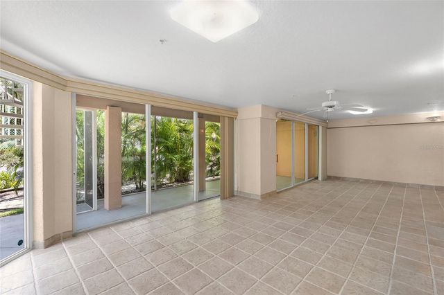 3954 HAMILTON CLUB CIRCLE 14, Sarasota, FL 34242