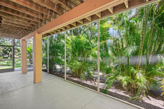 3954 HAMILTON CLUB CIRCLE 14, Sarasota, FL 34242