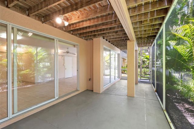 3954 HAMILTON CLUB CIRCLE 14, Sarasota, FL 34242