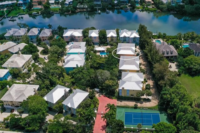 3954 HAMILTON CLUB CIRCLE 14, Sarasota, FL 34242