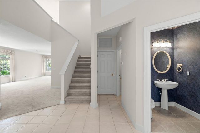 3954 HAMILTON CLUB CIRCLE 14, Sarasota, FL 34242