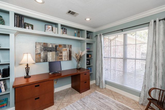 6030 Zenith Street, Beaumont, TX 77706