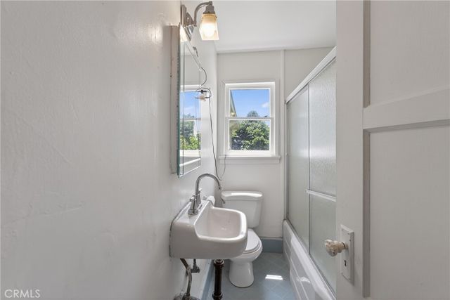 2004 Echo Park Avenue, Los Angeles, CA 90026
