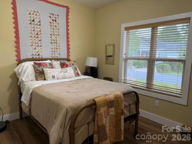27 Day Lilly Court, Hendersonville, NC 28739