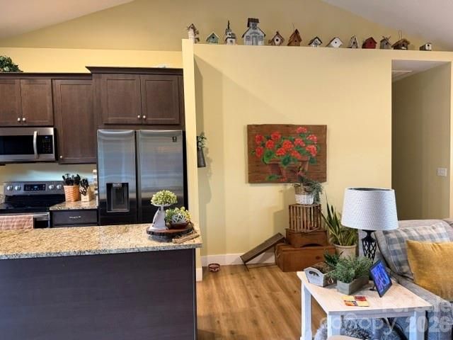 27 Day Lilly Court, Hendersonville, NC 28739