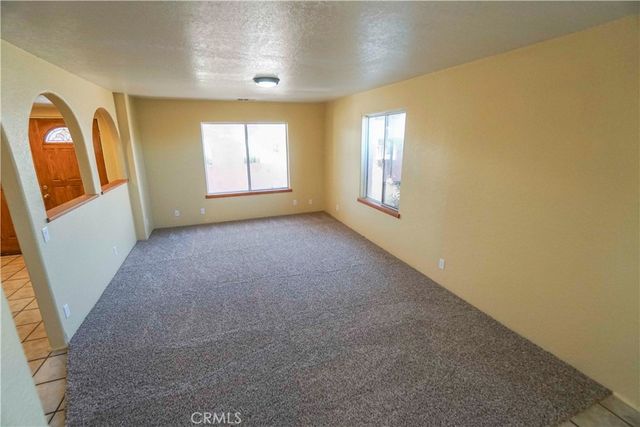 18633 Kamana, Apple Valley, CA 92307