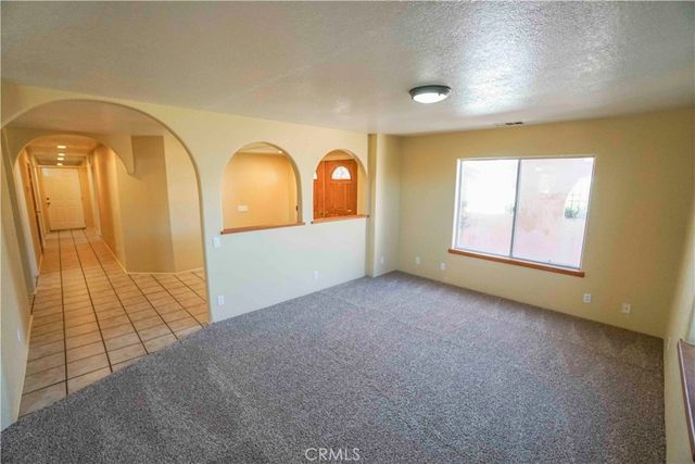 18633 Kamana, Apple Valley, CA 92307