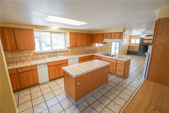 18633 Kamana, Apple Valley, CA 92307