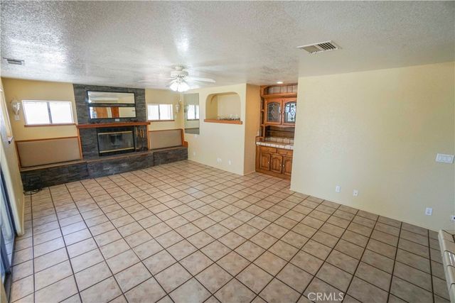 18633 Kamana, Apple Valley, CA 92307