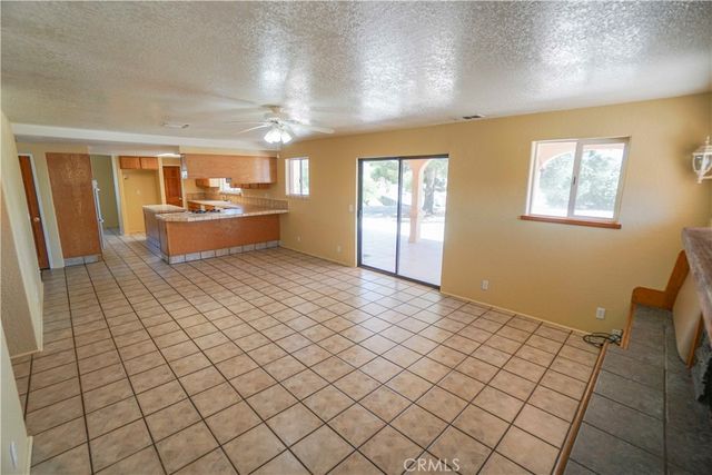 18633 Kamana, Apple Valley, CA 92307