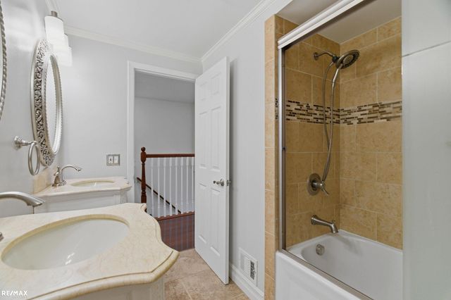 13456 Denver Circle, Sterling Heights, MI 48312