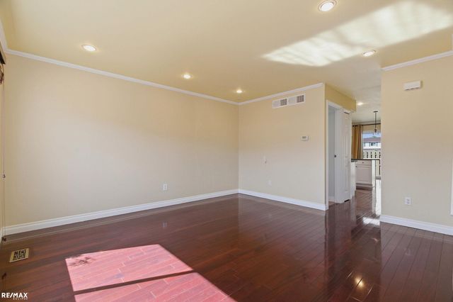 13456 Denver Circle, Sterling Heights, MI 48312