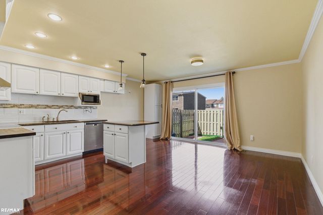13456 Denver Circle, Sterling Heights, MI 48312