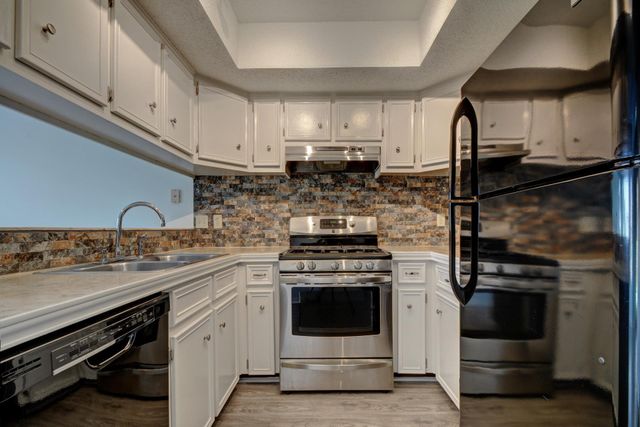 418 Arrow Head, Round Rock, TX 78681