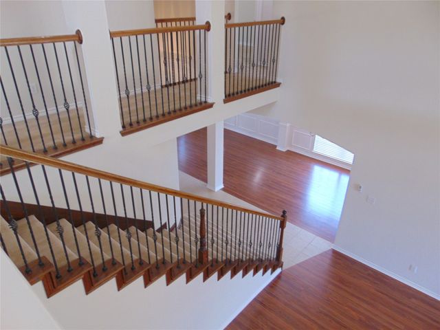 212 Crystal Lake Drive, Desoto, TX 75115