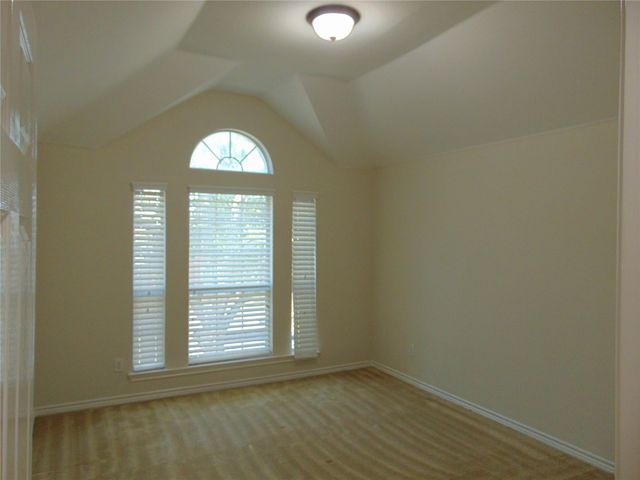 212 Crystal Lake Drive, Desoto, TX 75115