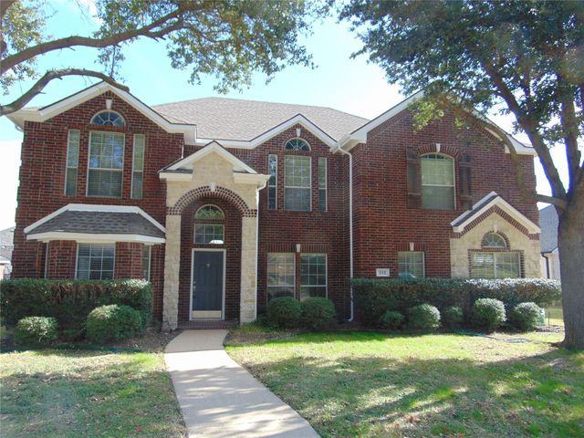 212 Crystal Lake Drive, Desoto, TX 75115