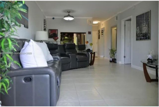 10900 SW 104th Street 314, Miami, FL 33176