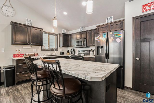 612 Prairieside Trl Trail, Harrisburg, SD 57032