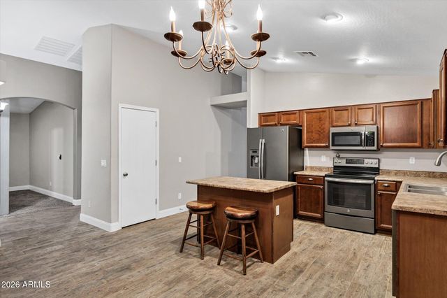 41626 N RANCH Drive, San Tan Valley, AZ 85140