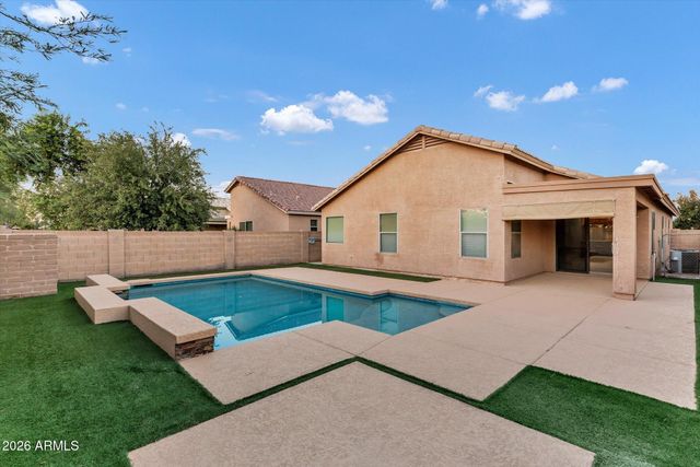 41626 N RANCH Drive, San Tan Valley, AZ 85140