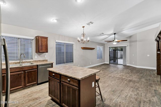 41626 N RANCH Drive, San Tan Valley, AZ 85140