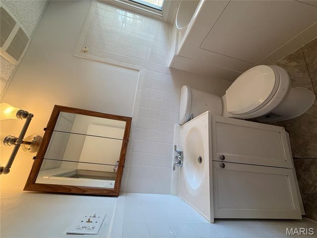 812 Kehrs Mill Road, Ballwin, MO 63011