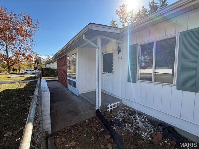 812 Kehrs Mill Road, Ballwin, MO 63011