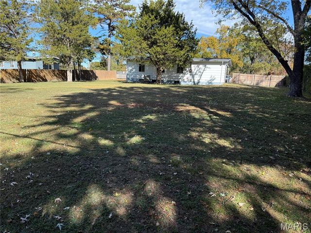 812 Kehrs Mill Road, Ballwin, MO 63011