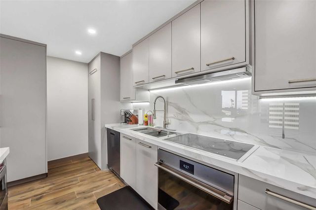 1111 Caroline Street 2903, Houston, TX 77010