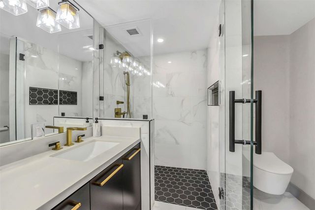 1111 Caroline Street 2903, Houston, TX 77010