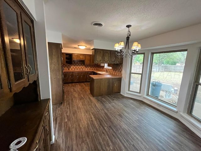 7205 SW 37TH Avenue, Amarillo, TX 79109