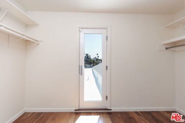 3247 Descanso Drive, Los Angeles, CA 90026