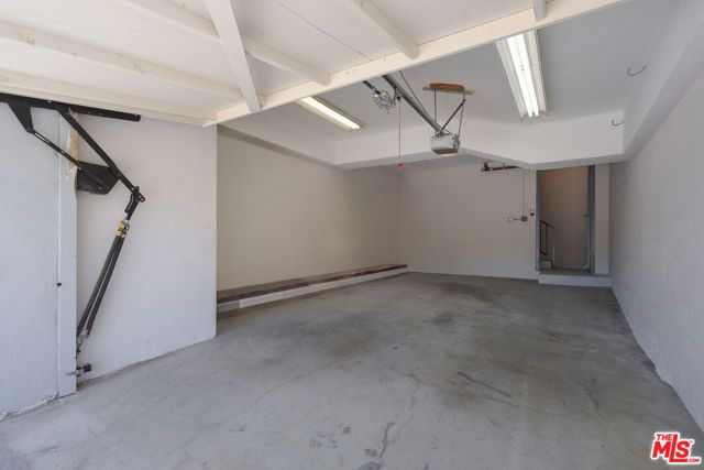 3247 Descanso Drive, Los Angeles, CA 90026