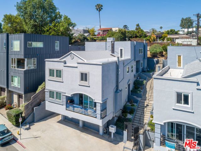 3247 Descanso Drive, Los Angeles, CA 90026