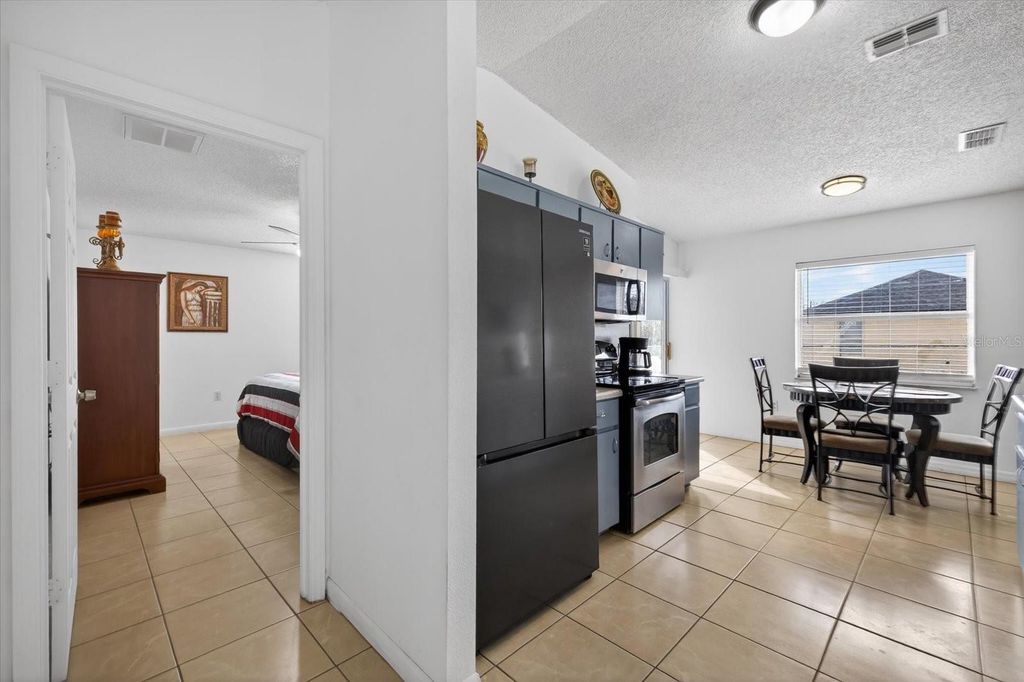 Image 25 of property listing at 5501 MARINER BOULEVARD, Spring Hill, FL 34609