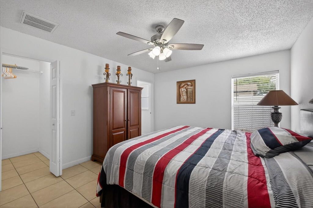 Image 31 of property listing at 5501 MARINER BOULEVARD, Spring Hill, FL 34609