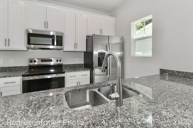794 Hillard Street, Statesville, NC 28625