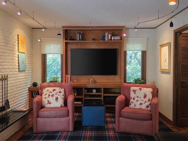 776 Upper Colonial Drive, Mendota Heights, MN 55118