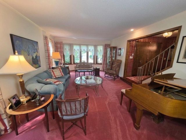 776 Upper Colonial Drive, Mendota Heights, MN 55118