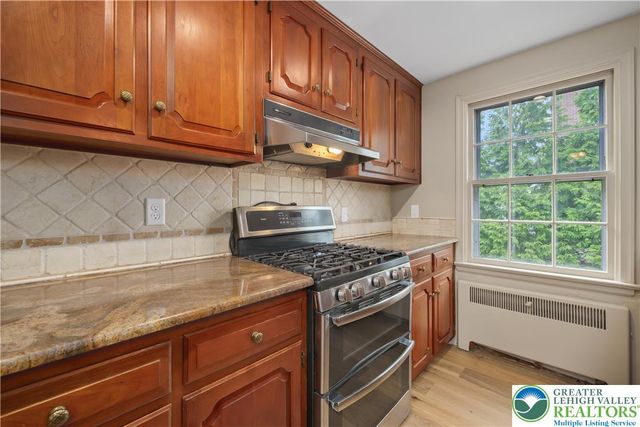 1020 Highland Avenue, Bethlehem City, PA 18018