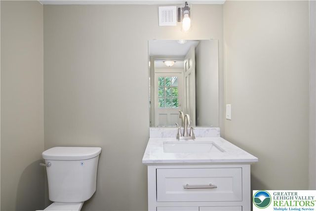 1020 Highland Avenue, Bethlehem City, PA 18018