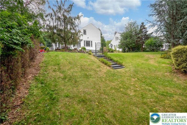 1020 Highland Avenue, Bethlehem City, PA 18018